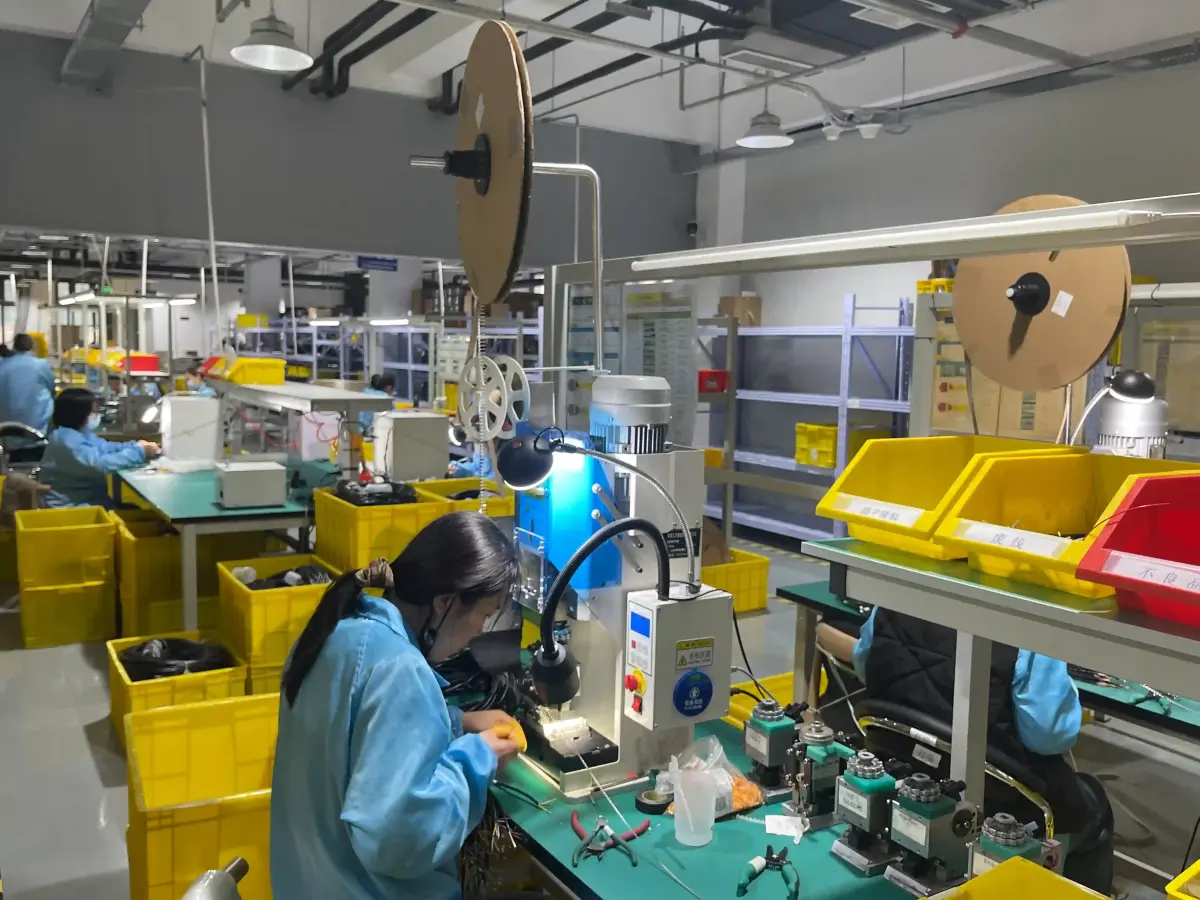 Conectori Terminali Electrici: Ghid de Selecție